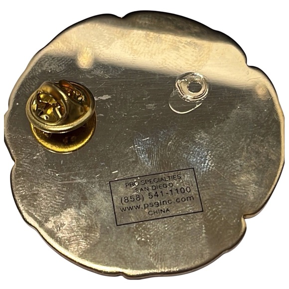 Virginia Beach Beach Music Weekend 2003 Commemorative Pin. - Picture 2 of 2